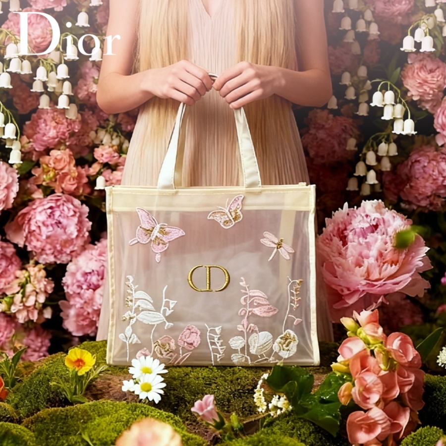 Christian Dior Dior’s Bag Luxu - đánh giá và giá It Travel Accessories