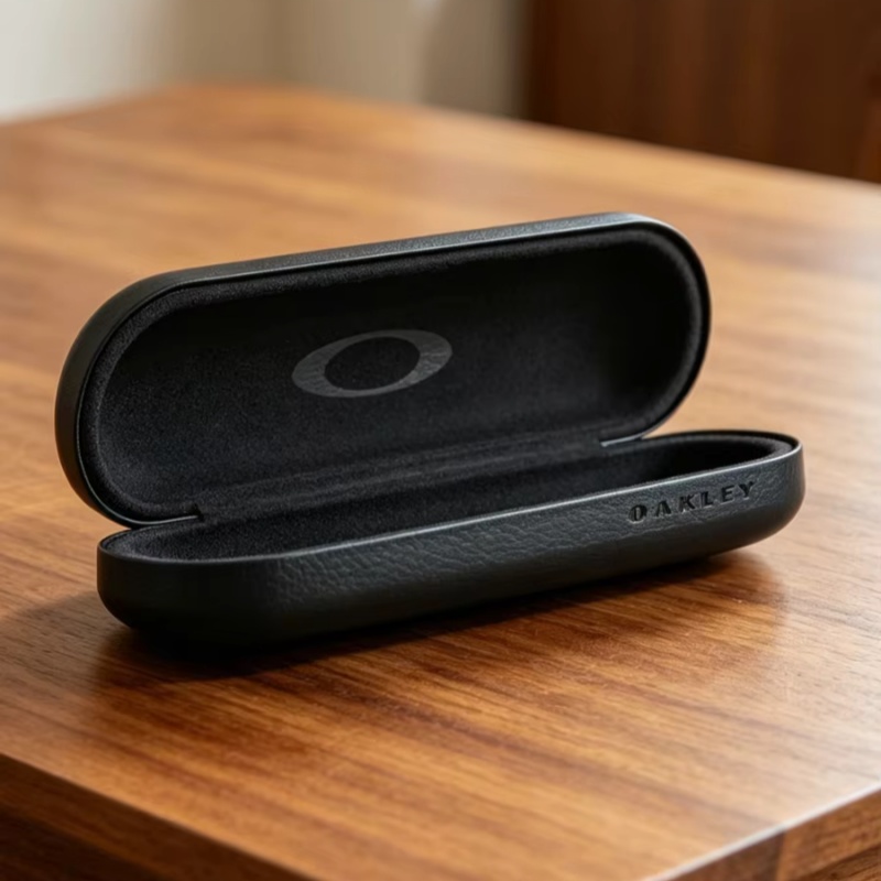 Oakley Hard Leather Sunglasses - đánh giá và giá Travel Accessories Gifts For Men