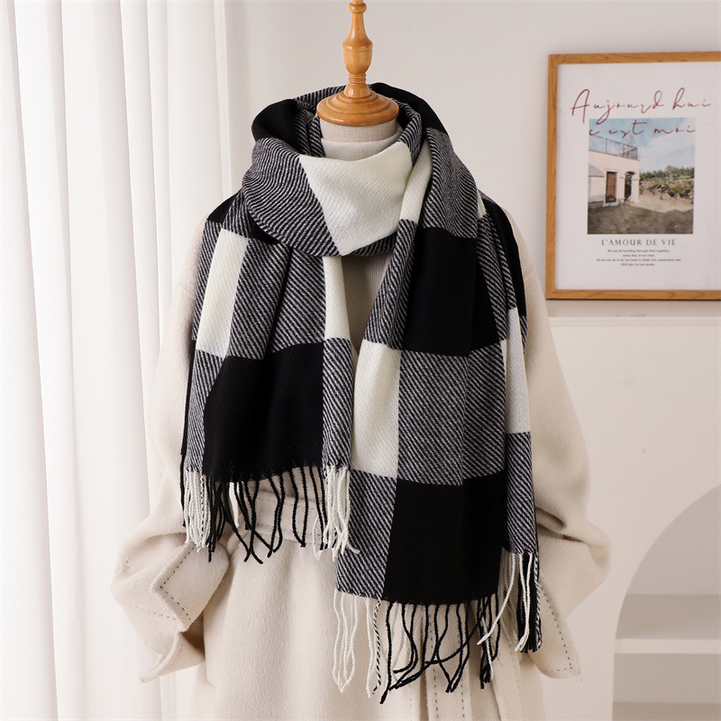 Women Classic Black White Big  - đánh giá và giá Travel Accessories Neck
